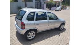 CHEVROLET - CORSA - 2002/2002 - Prata - R$ 16.800,00