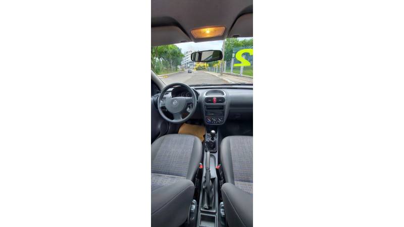 CHEVROLET - CORSA - 2012/2012 - Branca - R$ 36.900,00