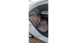CHEVROLET - COBALT - 2014/2014 - Branca - R$ 46.000,00