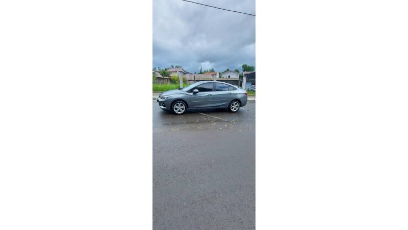 CHEVROLET - CRUZE - 2022/2022 - Cinza - R$ 105.900,00