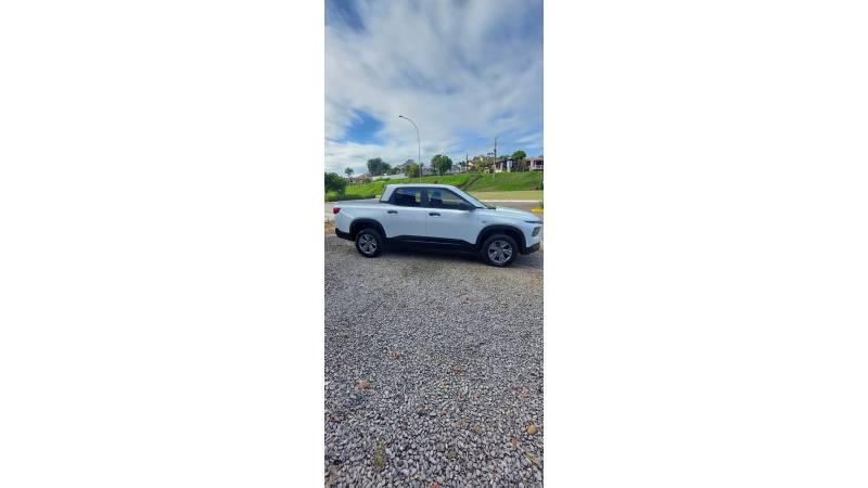 CHEVROLET - MONTANA - 2024/2024 - Branca - R$ 113.000,00