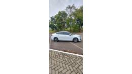 CHEVROLET - CRUZE - 2022/2022 - Branca - R$ 115.900,00