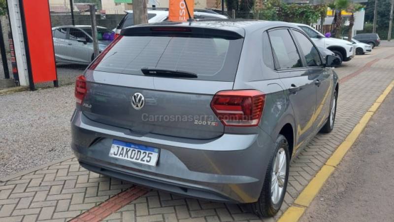 VOLKSWAGEN - POLO - 2020/2021 - Cinza - R$ 81.900,00