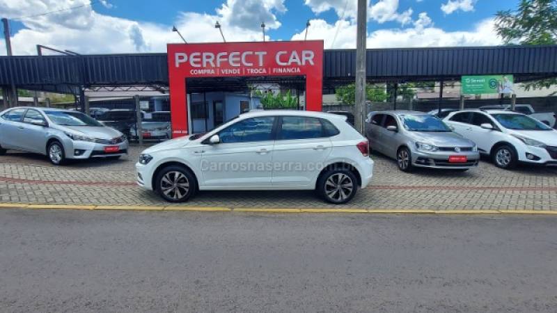 VOLKSWAGEN - POLO - 2020/2020 - Branca - R$ 84.900,00