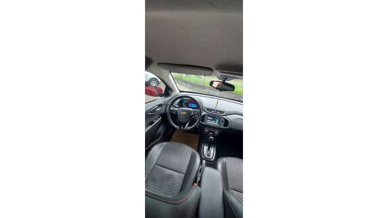 CHEVROLET - ONIX - 2017/2018 - Vermelha - R$ 68.500,00