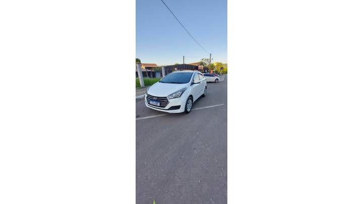 HYUNDAI - HB20S - 2016/2016 - Branca - R$ 57.900,00