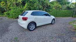 VOLKSWAGEN - POLO - 2020/2021 - Branca - R$ 75.900,00