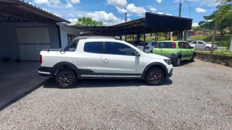 VOLKSWAGEN - SAVEIRO - 2021/2021 - Branca - Sob Consulta