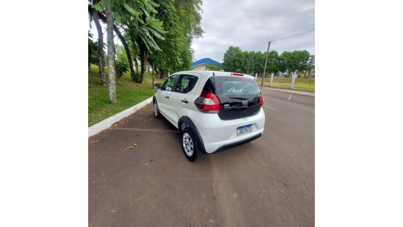 FIAT - MOBI - 2021/2022 - Branca - R$ 54.900,00