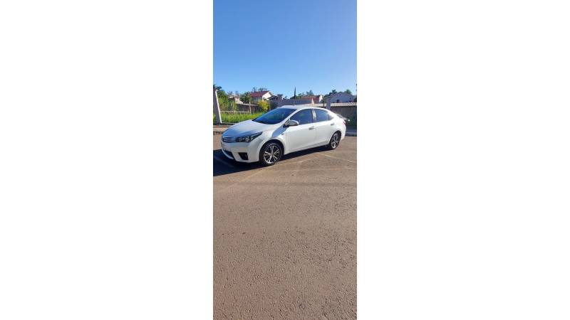 TOYOTA - COROLLA - 2015/2015 - Branca - R$ 88.000,00