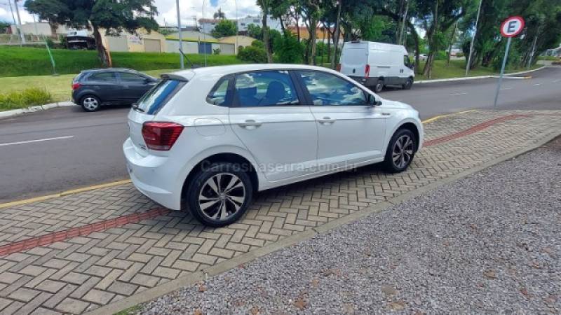 VOLKSWAGEN - POLO - 2020/2020 - Branca - R$ 84.900,00