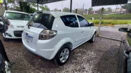 FORD - KA - 2012/2013 - Branca - R$ 29.500,00