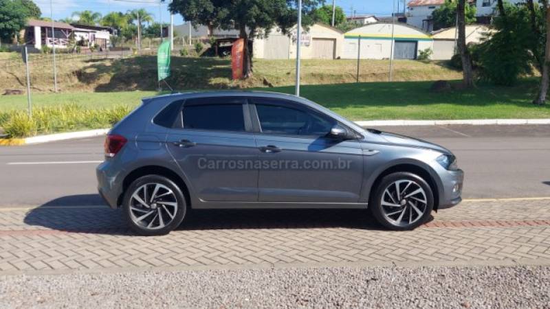 VOLKSWAGEN - POLO - 2022/2022 - Cinza - R$ 93.900,00