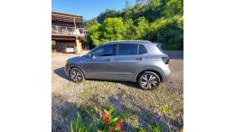 VOLKSWAGEN - T-CROSS - 2022/2023 - Cinza - R$ 140.000,00