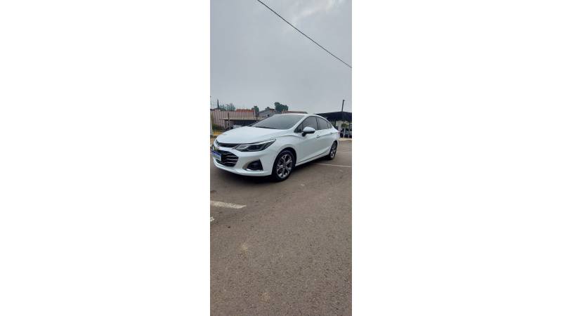 CHEVROLET - CRUZE - 2022/2022 - Branca - R$ 115.900,00