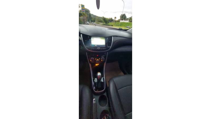 CHEVROLET - TRACKER - 2019/2019 - Cinza - R$ 95.900,00