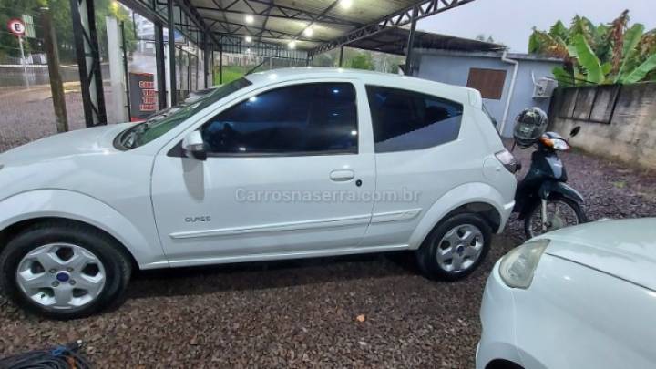 FORD - KA - 2012/2013 - Branca - R$ 29.500,00