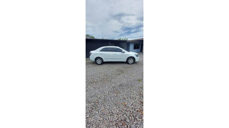 CHEVROLET - COBALT - 2014/2014 - Branca - R$ 46.900,00