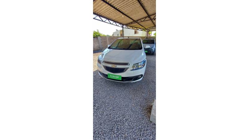 CHEVROLET - ONIX - 2016/2016 - Branca - R$ 58.900,00