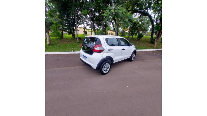 FIAT - MOBI - 2021/2022 - Branca - R$ 54.900,00