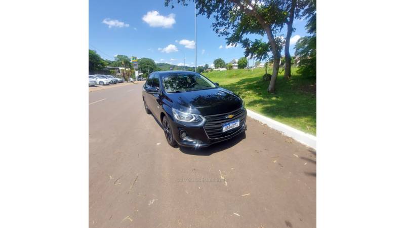 CHEVROLET - ONIX - 2022/2022 - Preta - R$ 74.900,00