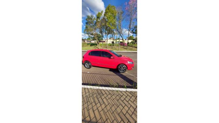 VOLKSWAGEN - GOL - 2010/2011 - Vermelha - R$ 38.500,00