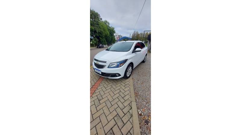 CHEVROLET - PRISMA - 2014/2015 - Branca - R$ 56.500,00