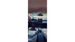 TOYOTA - COROLLA - 2022/2023 - Branca - R$ 135.900,00