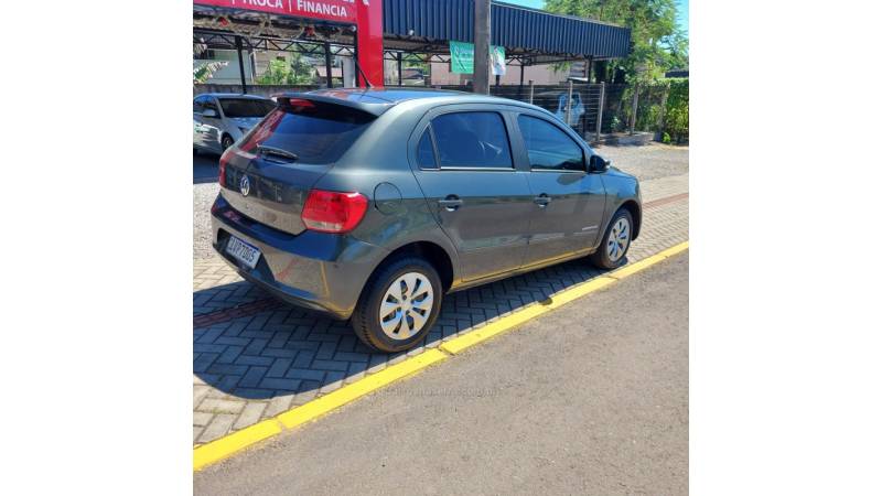 VOLKSWAGEN - GOL - 2014/2015 - Cinza - R$ 41.900,00