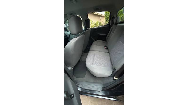 CHEVROLET - S10 - 2013/2014 - Preta - R$ 82.000,00