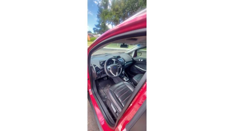 FORD - ECOSPORT - 2016/2017 - Vermelha - R$ 61.900,00