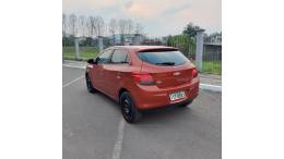 CHEVROLET - ONIX - 2013/2013 - Laranja - R$ 46.000,00